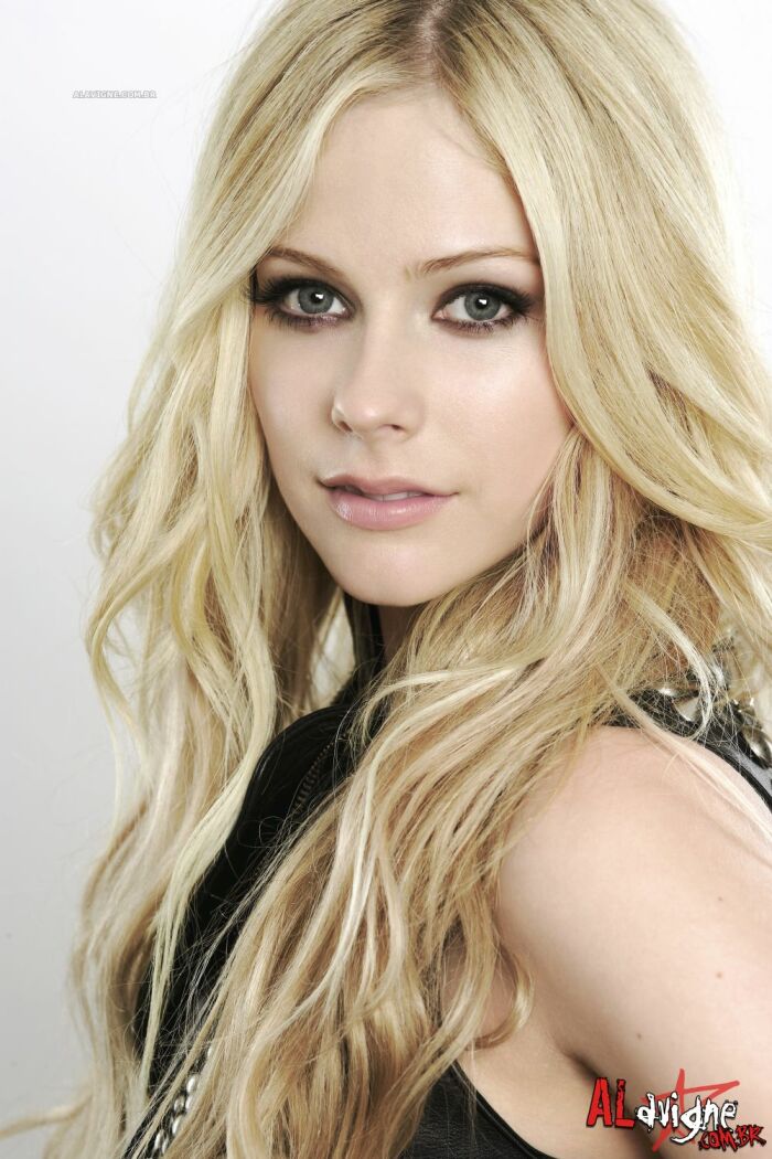 avril lavigne 24.jpg